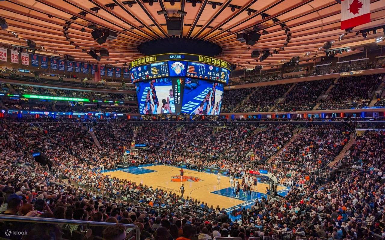 Hakeem Jeffries Humiliated After Complaining About Trump Attending Knicks Game
