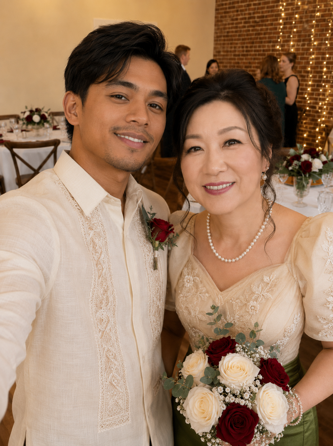 SA LOOB NG 10 TAON, PINAPADALA SA AKIN NG ANAK KO ANG $80,000 TUWING PASKO PERO HINDI NA UMUWI — KAYA PUMUNTA AKO SA BAHAY NIYA… AT NANGILABOT NANG BUKAS ANG PINTO.