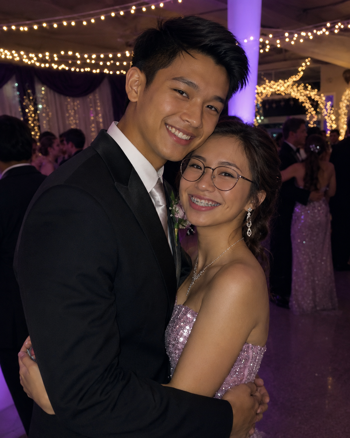 Ang Pinakasikat na Lalaki sa Paaralan ay Niyaya ang Anak Ko sa Prom – Pagkatapos ay Lumapit Siya sa Akin Habang Nagsayaw ng Mabagal at Sinabing, 'Ginawa Ko ang Bahagi Ko, Ngayon Ikaw na ang Gagawin ang Sa Iyo'