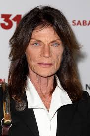 She was once a movie star whose intense gaze and sky-blue eyes drove fans wild. But now, age has taken its toll, and she has aged significantly