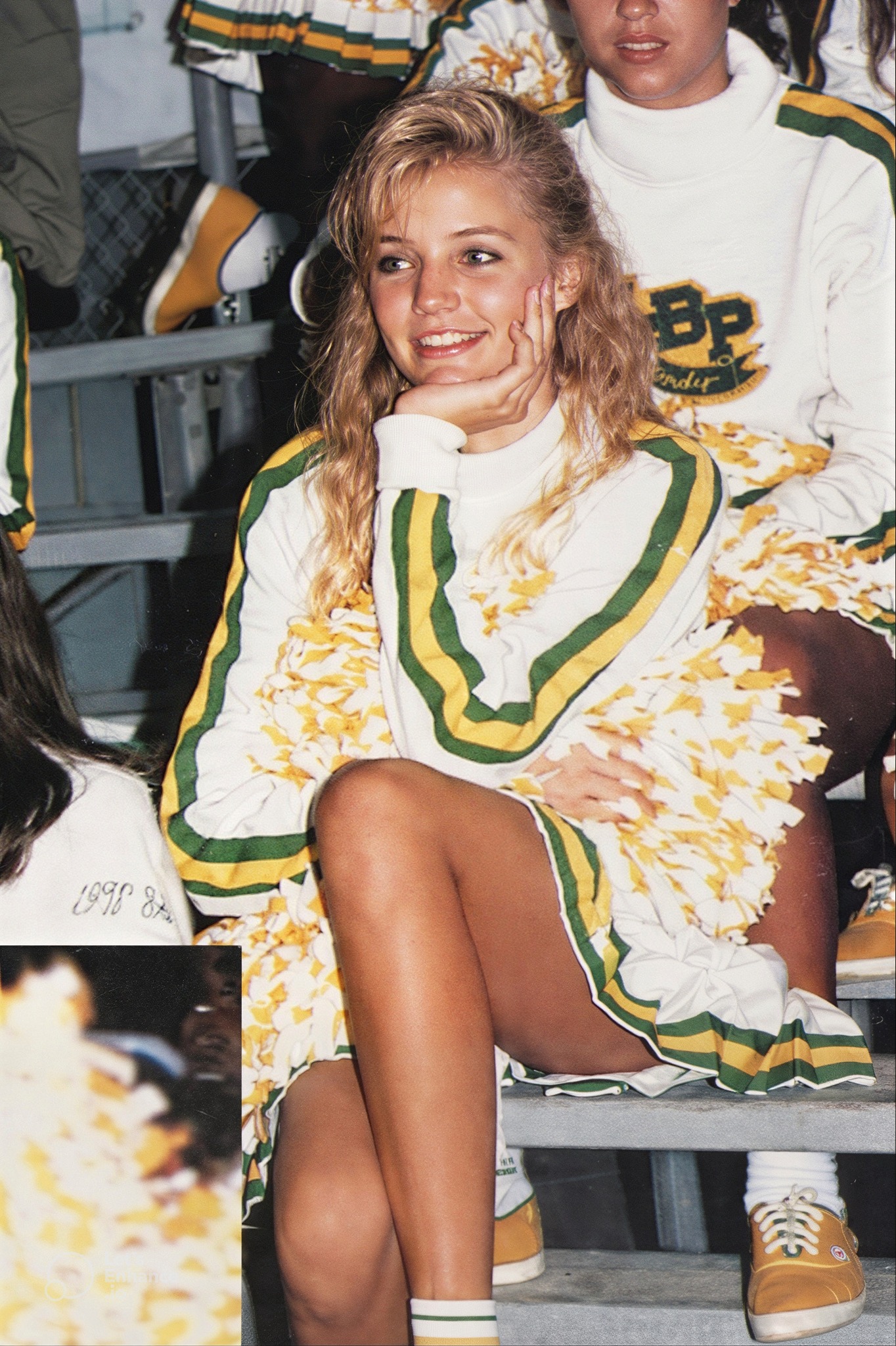 Recognize Her?: This Unrecognizable Photo Belongs to a Future Hollywood Superstar!