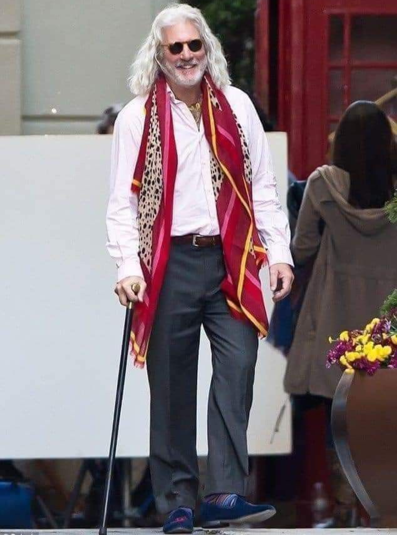 Rare Paparazzi Sighting!: 80s and 90s Heartthrob Looks Unrecognizable in Public