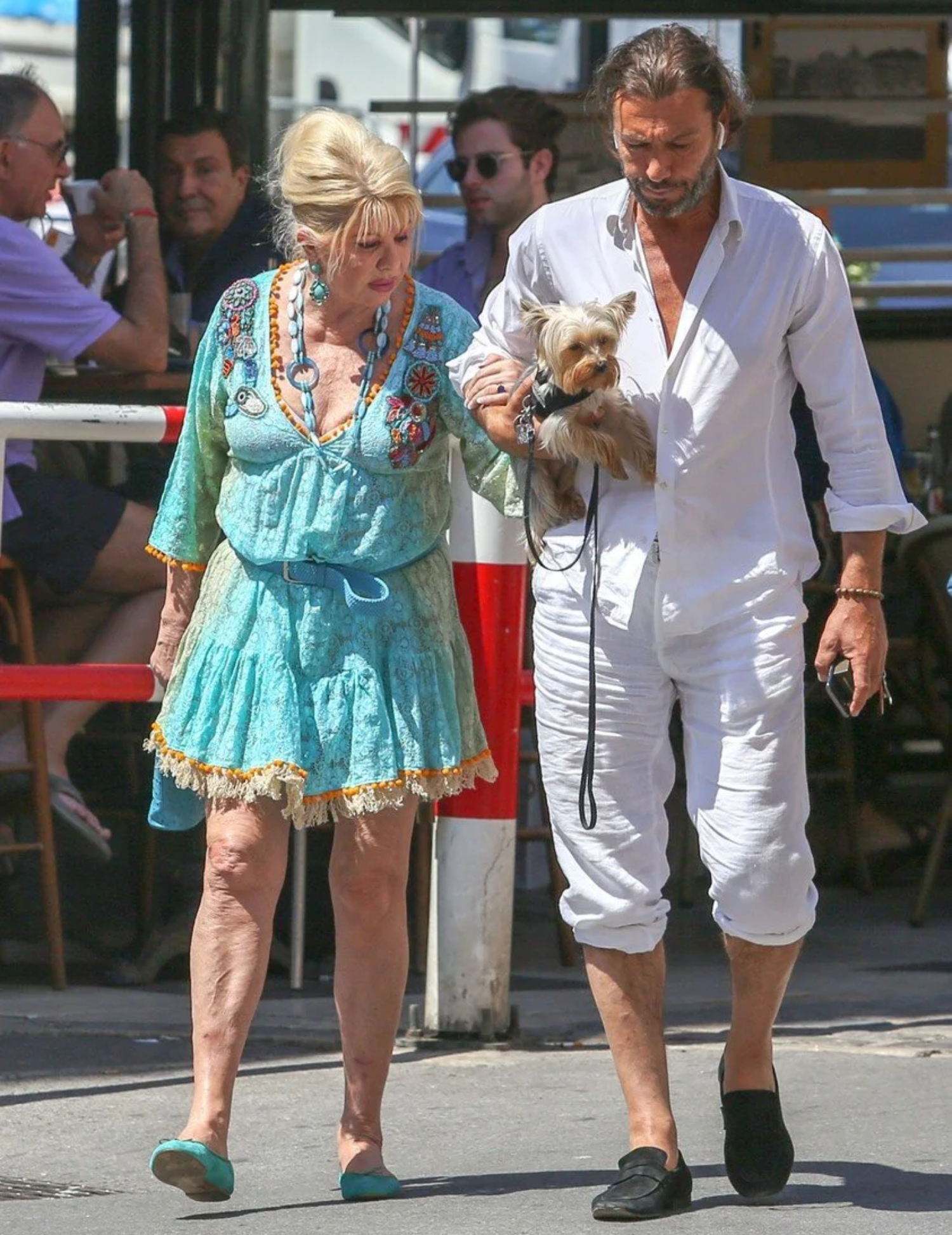 Can You Guess Who This Timeless Icon Is?: Former First Lady Who Defied Age!