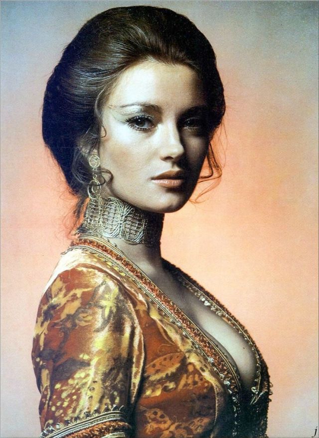 Jane Seymour shows off twin sons she gave birth to aged 44