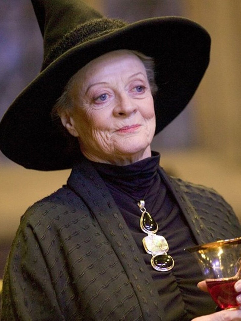“Maggie Smith Has Passed Away”: How the Actress Looked in Her Youth