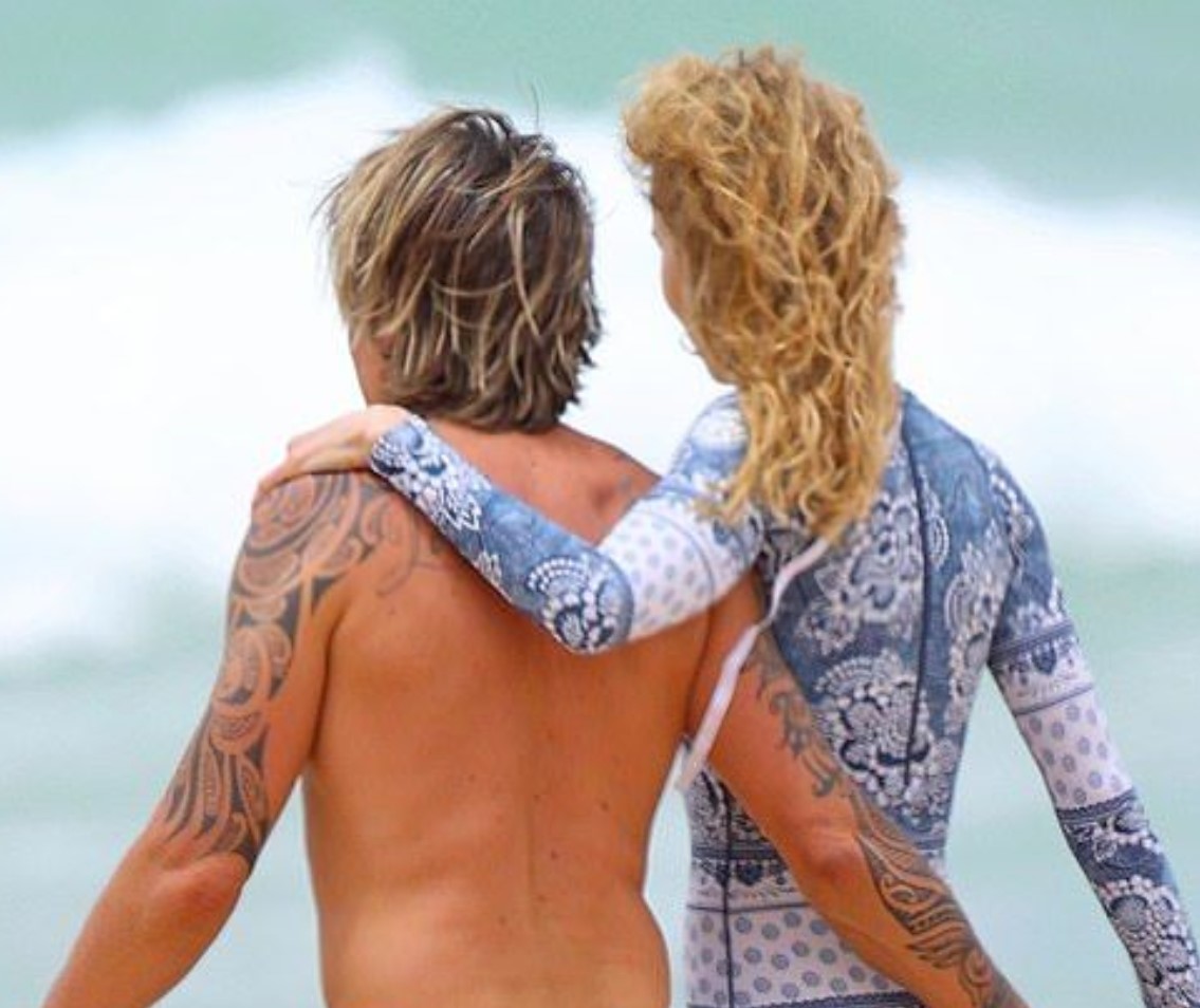 Rare Beach Paparazzi Moment Has Fans Doing a Double Take!: This Famous Hollywood Couple Looks Completely Different Off-Duty!