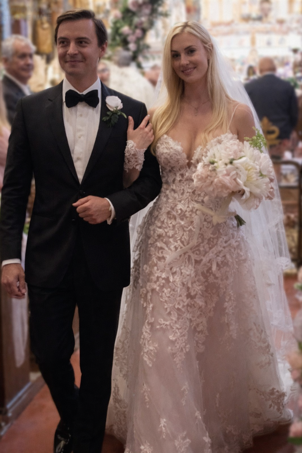 At My Wedding, My Sister Walked in With My Fiancé Saying, 'Surprise! We're Getting Married Instead' – She Had No Idea She Was Walking Straight Into My Plan
