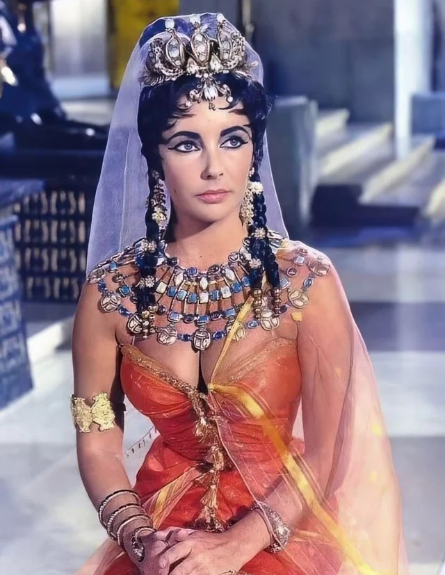In 1963, Elizabeth Taylor ruled both the silver screen and the headlines — but what really happened behind the scenes of her most iconic role?