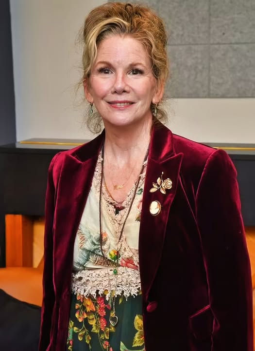 From Beloved 70s Child Star to Unrecognizable Off-Broadway Guest!: Can You Guess Who She Is?