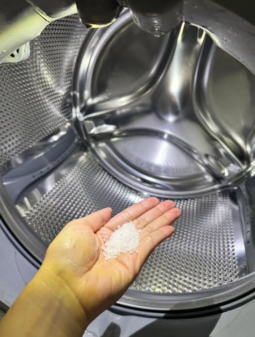 Put salt in your washing machine. Here's why...