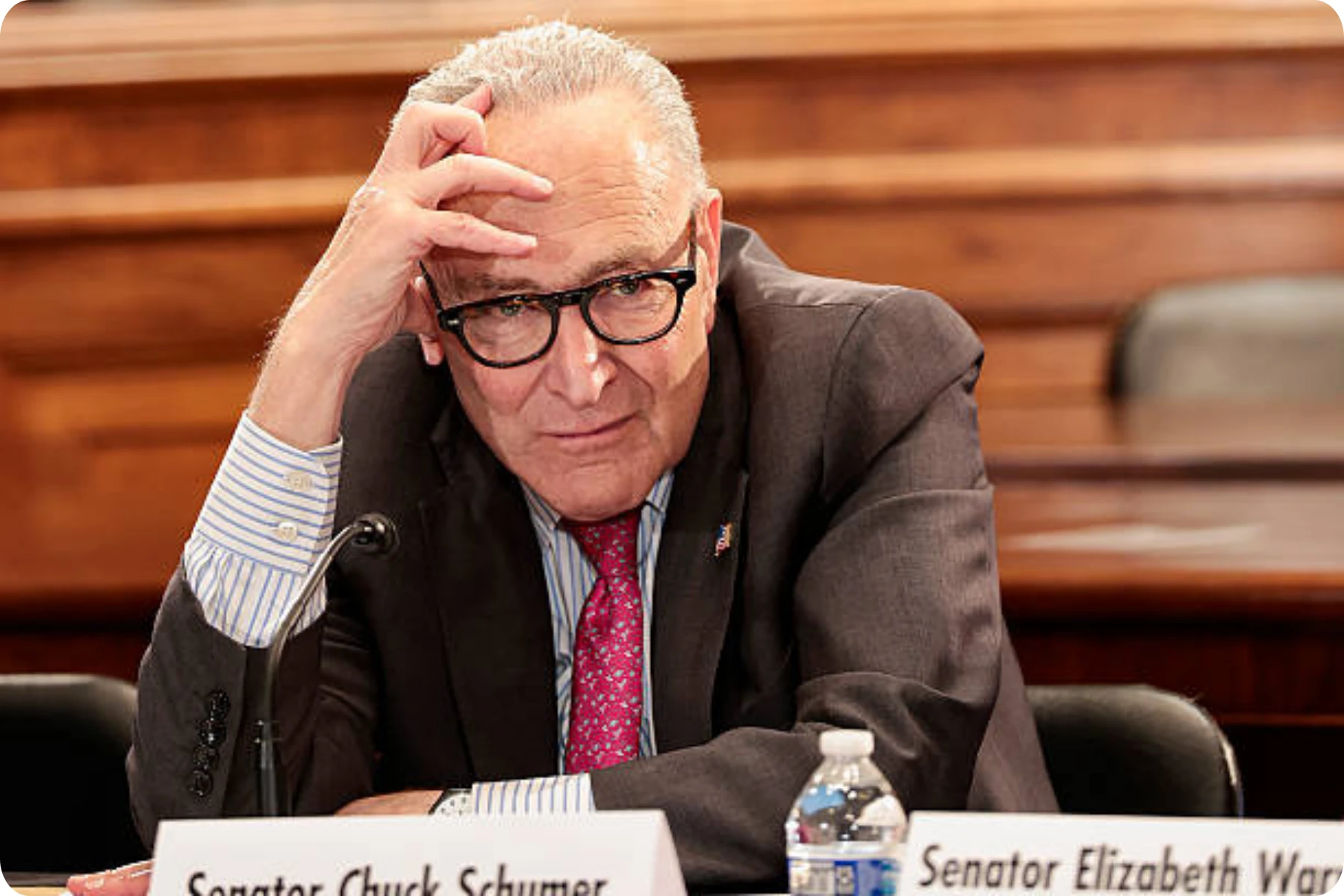 New York Democratic Senator Chuck Schumer's Departure Surprises Washington D.C. After Failed Negotiations