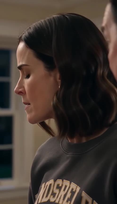 The Thanksgiving Slap That Made Rachel Question Everything Her Family Had Protected