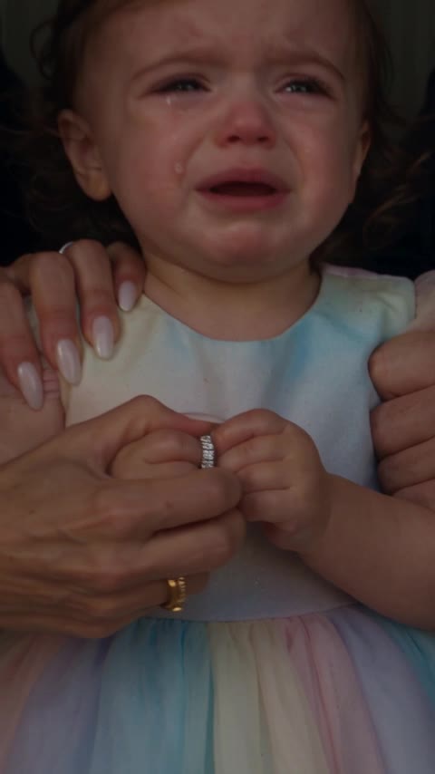 Grandpa Returned When They Tried Taking Her Mother’s Bracelet Away