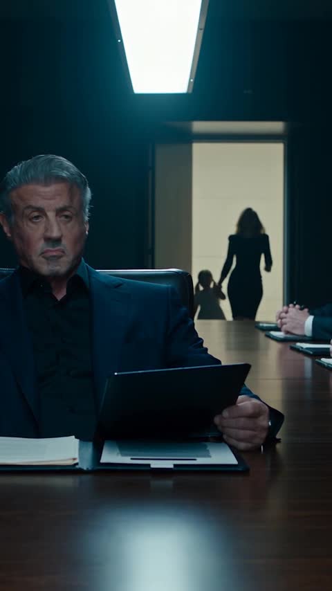 The Boss Abandoned His Secret Meeting When a Crying Child Needed Him