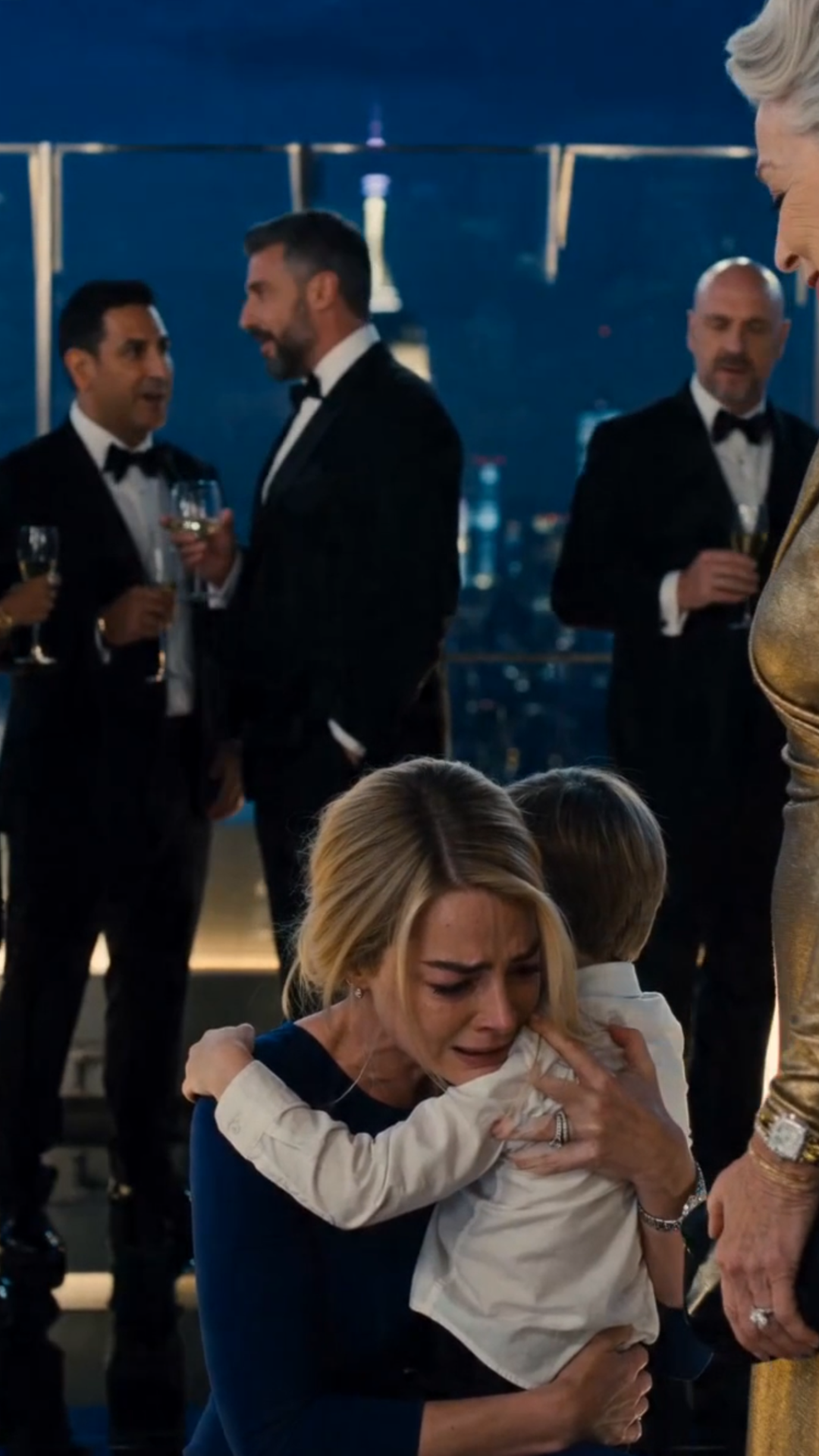 She Made One Phone Call — And the Woman in Gold Lost Everything