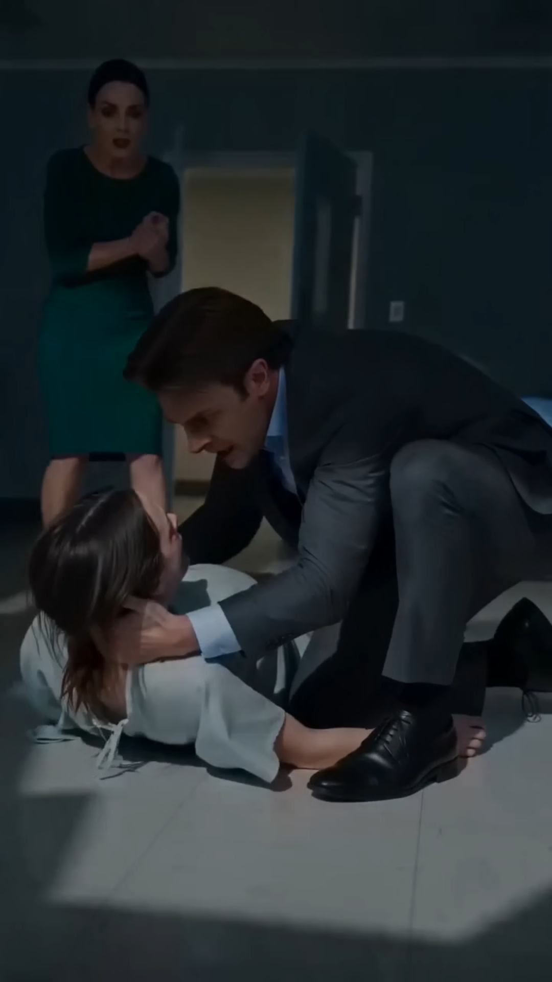 She Raised Her Heel Over A Pregnant Woman—Then Her Husband Walked In