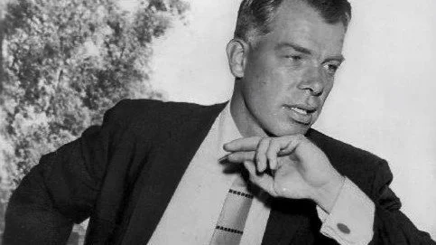 Lee Marvin’s “Wandering Star” Defies Expectations and Tops the UK Charts in 1970