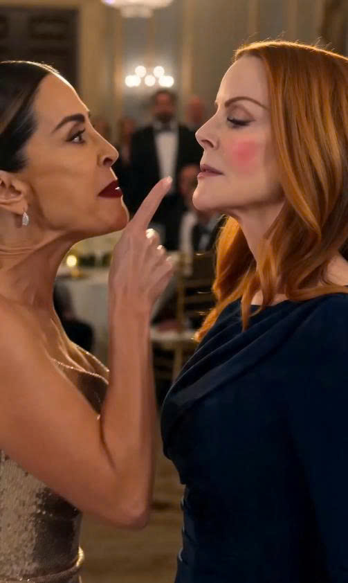 THE MARKETING DIRECTOR SLAPPED A NOBODY AT A DALLAS CHARITY GALA SHE HAD NO IDEA THE ENTIRE FUND S LIFELINE ANSWERED TO THAT WOMAN