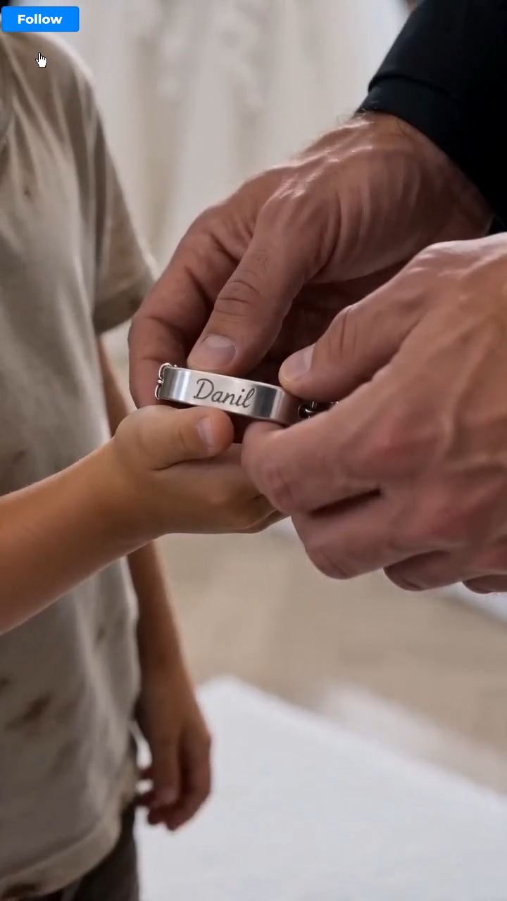 The Barefoot Boy Crashed the Wedding — Then the Groom Saw Elena’s Bracelet