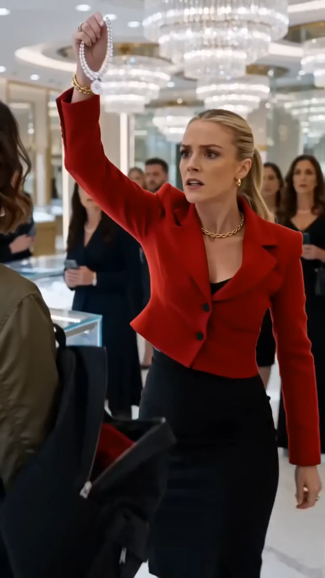 The Woman They Mocked in the Luxury Store