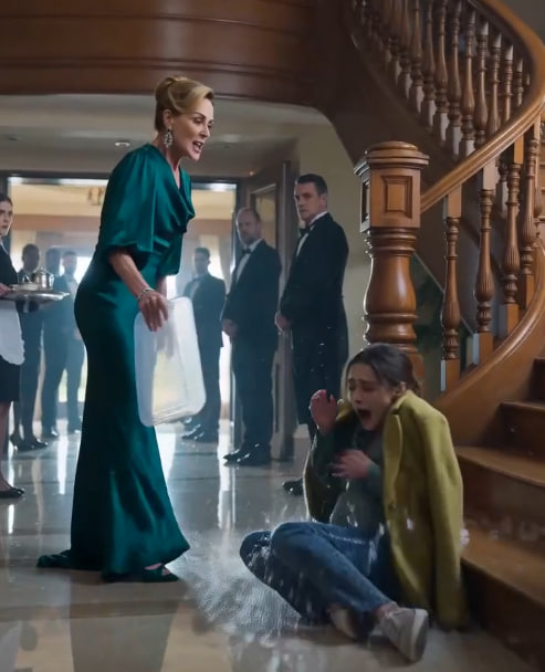 The Woman They Humiliated in the Mansion