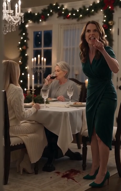 194"My family kicked me and my 8-year-old out during Christmas dinner and said it was better without us, but when I calmly told them they wouldn’t mind what I did next, five minutes later they were begging me to undo it...