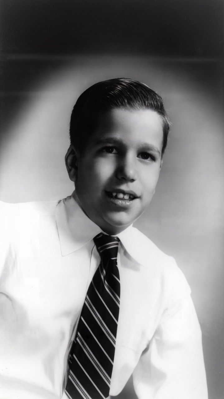 He Was Called 'Dumb' Because He Couldn't Read Until Age 31 Yet He Became Famous And Loved By Millions-m
