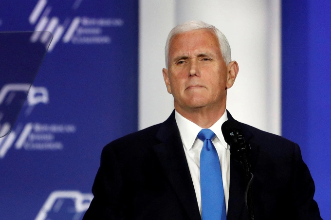 Mike Pence with tears in their eyes make the sad announcement..