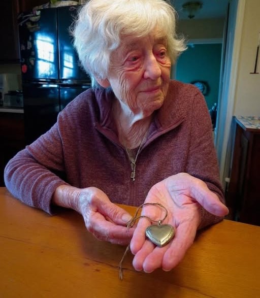 I Opened My Late Mom's Locket That Was Glued Shut for 15 Years – What She Was Hiding Inside Left Me Breathless