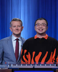 Jamie Ding Breaks Down After His Stunning 31-Game Run Comes To An End, Admitting He’s Exhausted And Ready To Go Home — The Emotional Confession Has Left ‘Jeopardy!’ Fans Heartbroken As The Weight Of Weeks On The Stage Finally Catches Up To Him — What Looked Like The End Of A Historic Streak Has Turned Into One Of The Show’s Most Human And Painful Moments - GMT - G1