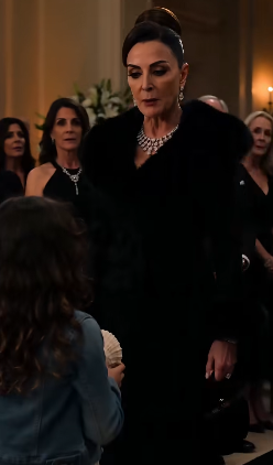 My Mother Smashed My “Dead” Daughter’s Conch Shell at the Funeral—Then the Truth Inside Destroyed Her Dynasty
