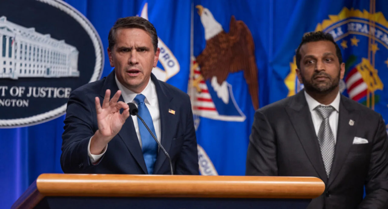 Worse Than Epstein! - FBI Raids Office of TOP Democrat - Discovered Horrific Documents