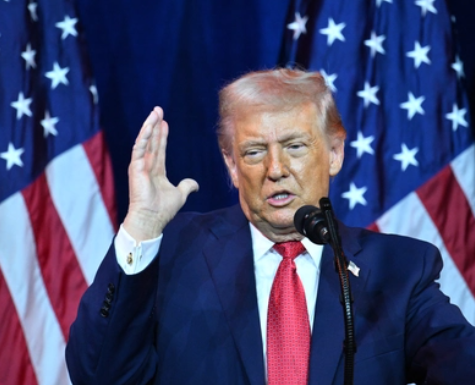 Trump’s Quiet Moment in Washington: A Pause That Spoke VolumesTrump’s Quiet Moment in Washington: A Pause That Spoke Volumes