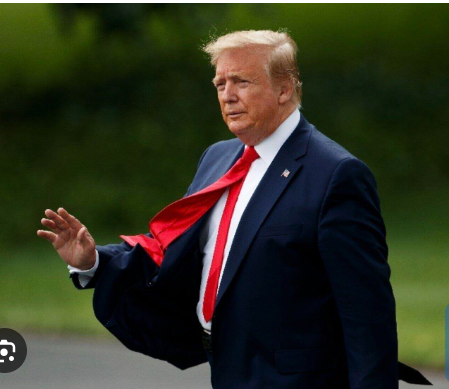 BREAKING: Trump Just Spotted With Someone You Won’t Believe… 👀👇