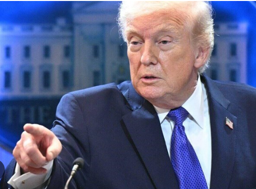 BREAKING: Trump Just Spotted With Someone You Won’t1 Believe