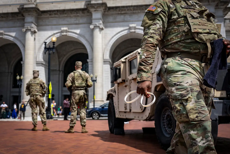 BREAKING: Bret Baier cuts into live broadcast with urgent update on Trump ..2