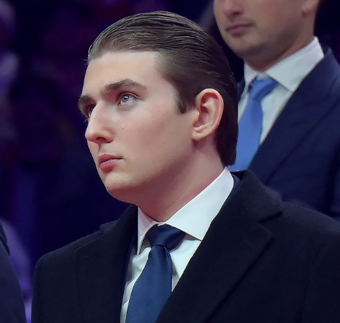 Just 25 Minutes Ago, Barron Trump.. breaks down in tears while making a heartbreaking announcement.1