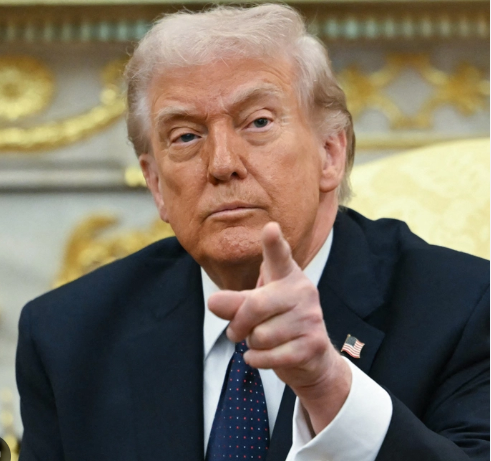 Trump's Quiet Moment in Washington: A Pause That Said It All.mm