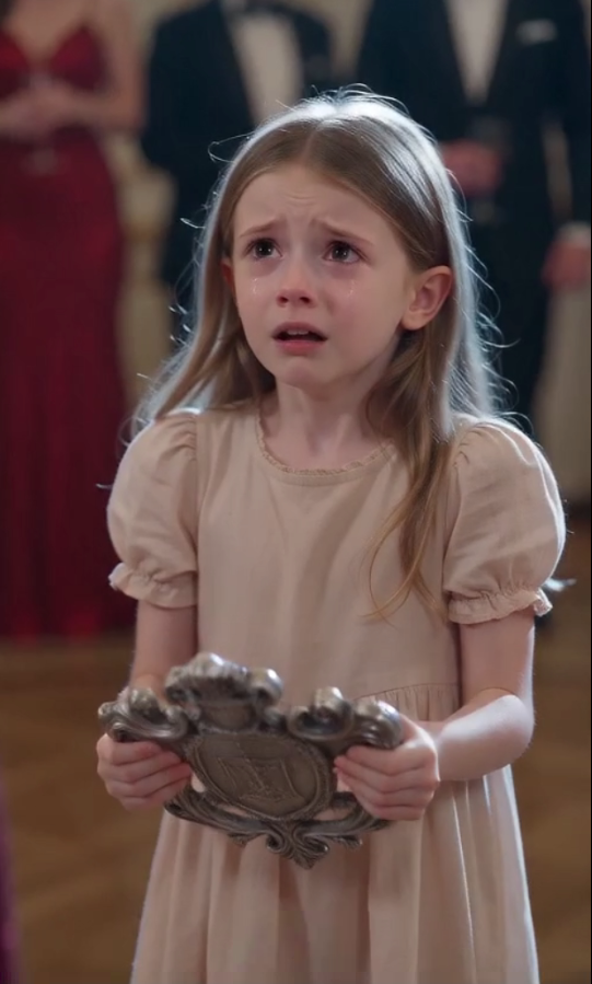 She Humiliated a Poor Little Girl... Then One Symbol Revealed a Secret No One Expected