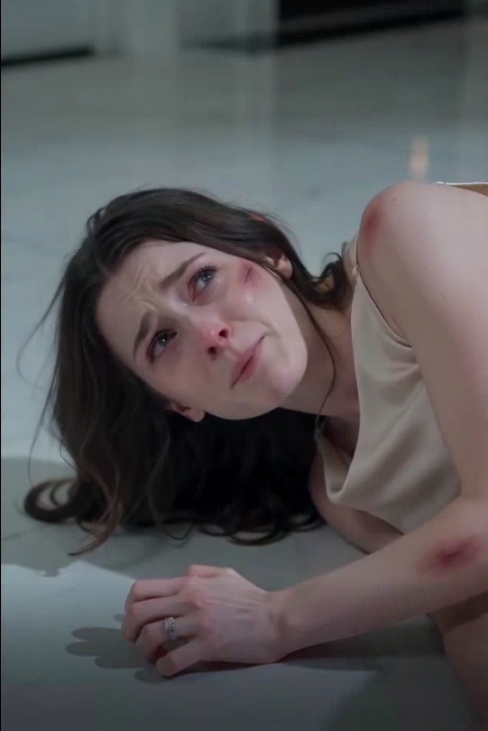 "She Crushed a Helpless Pregnant Woman—Until the Billionaire Husband 'Back From the Dead' Kicked Down the Door"