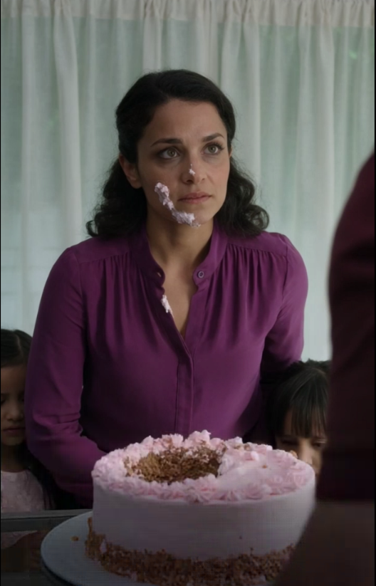 My husband shoved my face into our daughter's birthday cake in front of 47 guests—but he had no idea I was the missing billionaire heiress who would soon change his life forever
