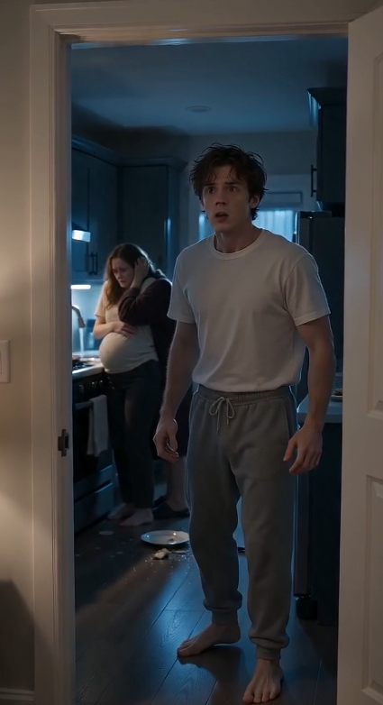 I woke up at 3:12 a.m. to an empty bed. But when I walked into the kitchen and saw what my mother was doing to my heavily pregnant wife, I did something that shattered the silence of our home 😱