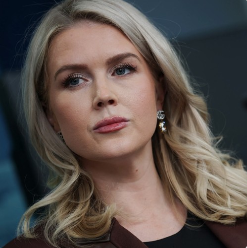 Leavitt to Step Away from Trump Admin for Maternity Leave