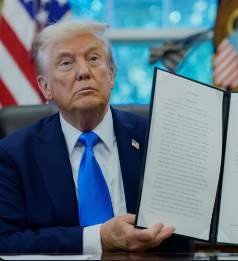 He Did It Again — Seniors 65+ Just Got a Massive Surprise from Trump