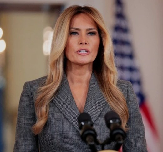 Melania Trump confirms a surprising positive test result… see more
