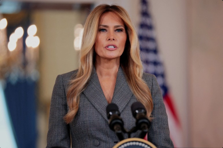 Melania Trump admits that she tested positive for...See moreee.dm