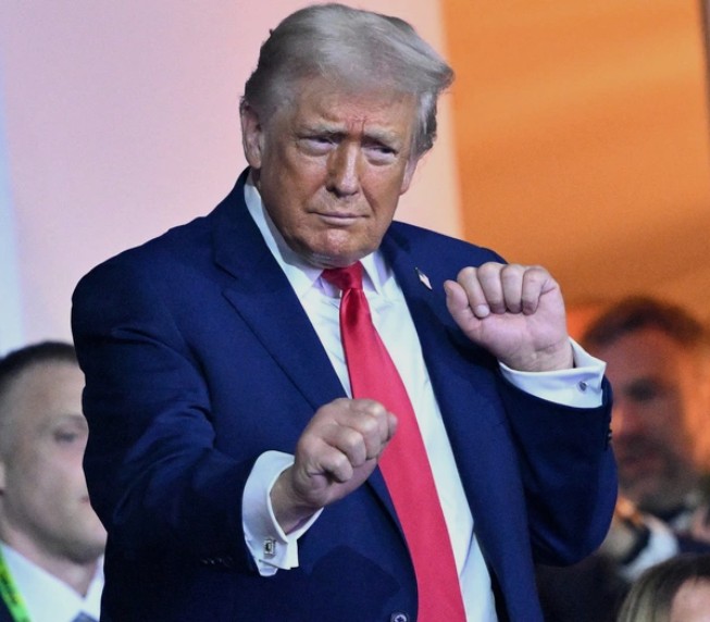 Breaking news: Trump spotted with a...See moree