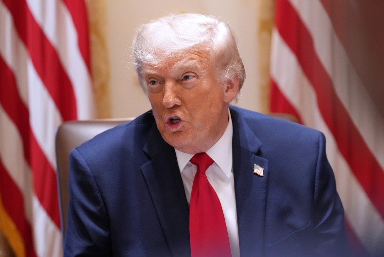 5 MINUTES AGO: DONALD TRUMP FACES MORE BAD NEWS... SEE MOREtt