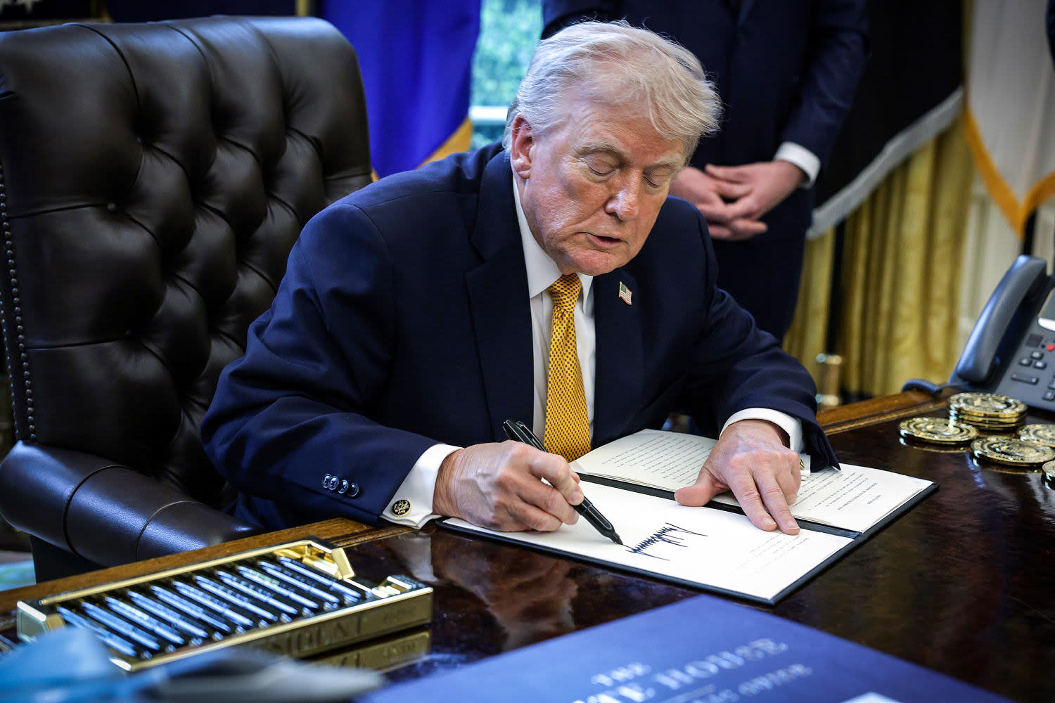 Viral Graphic Targeting Trump Shows Power of Digital Narratives