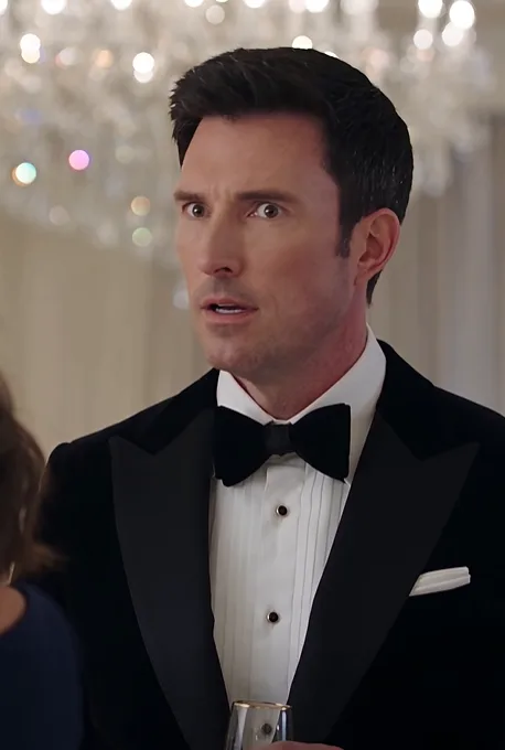 MY EX-HUSBAND MOCKED ME AT A WEDDING—THEN MY 4-YEAR-OLD DAUGHTER RAN INTO MY ARMS, AND THE MAN BEHIND HER MADE HIM GO PALE